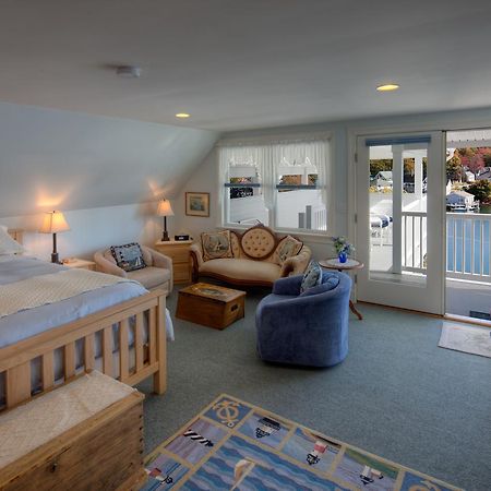 Blue Heron Seaside Inn บูธเบย์ฮาร์เบอร์ ภายนอก รูปภาพ