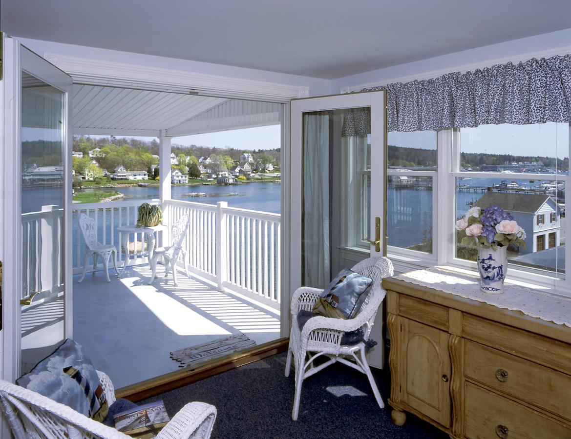 Blue Heron Seaside Inn บูธเบย์ฮาร์เบอร์ ภายนอก รูปภาพ